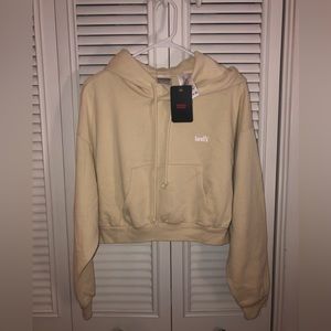 Cropped Levi’s hoodie sweatshirt